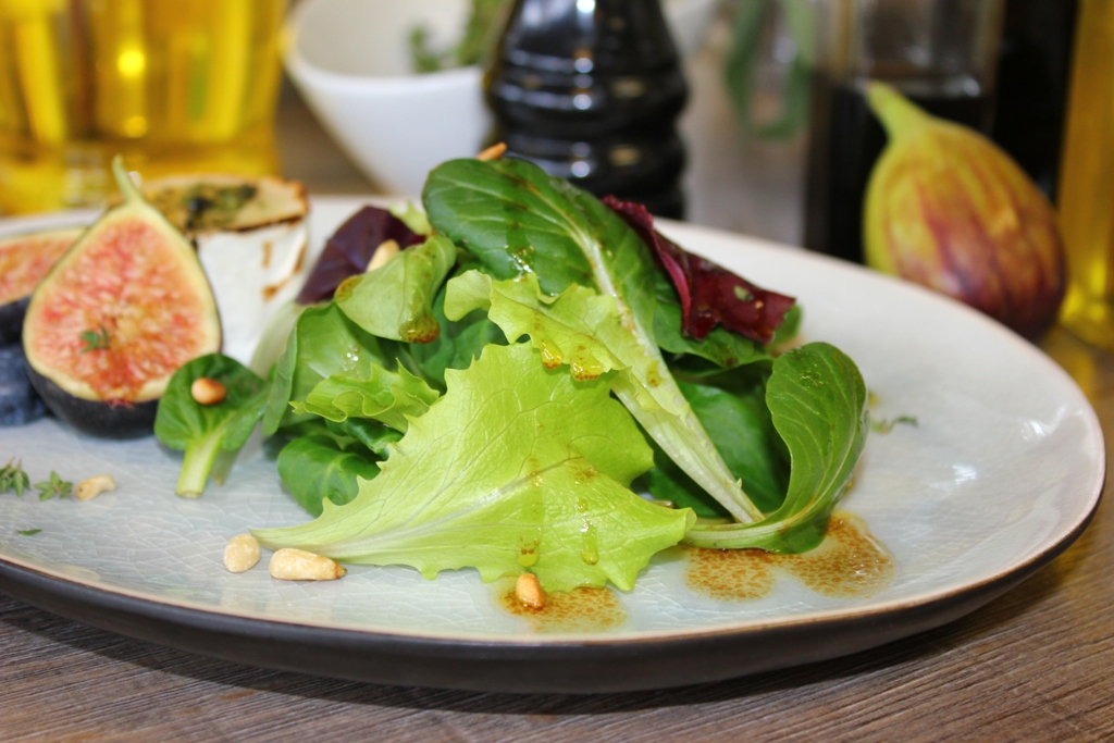 Cannabis-Salaltdressing mit infundierten Ölen - 1